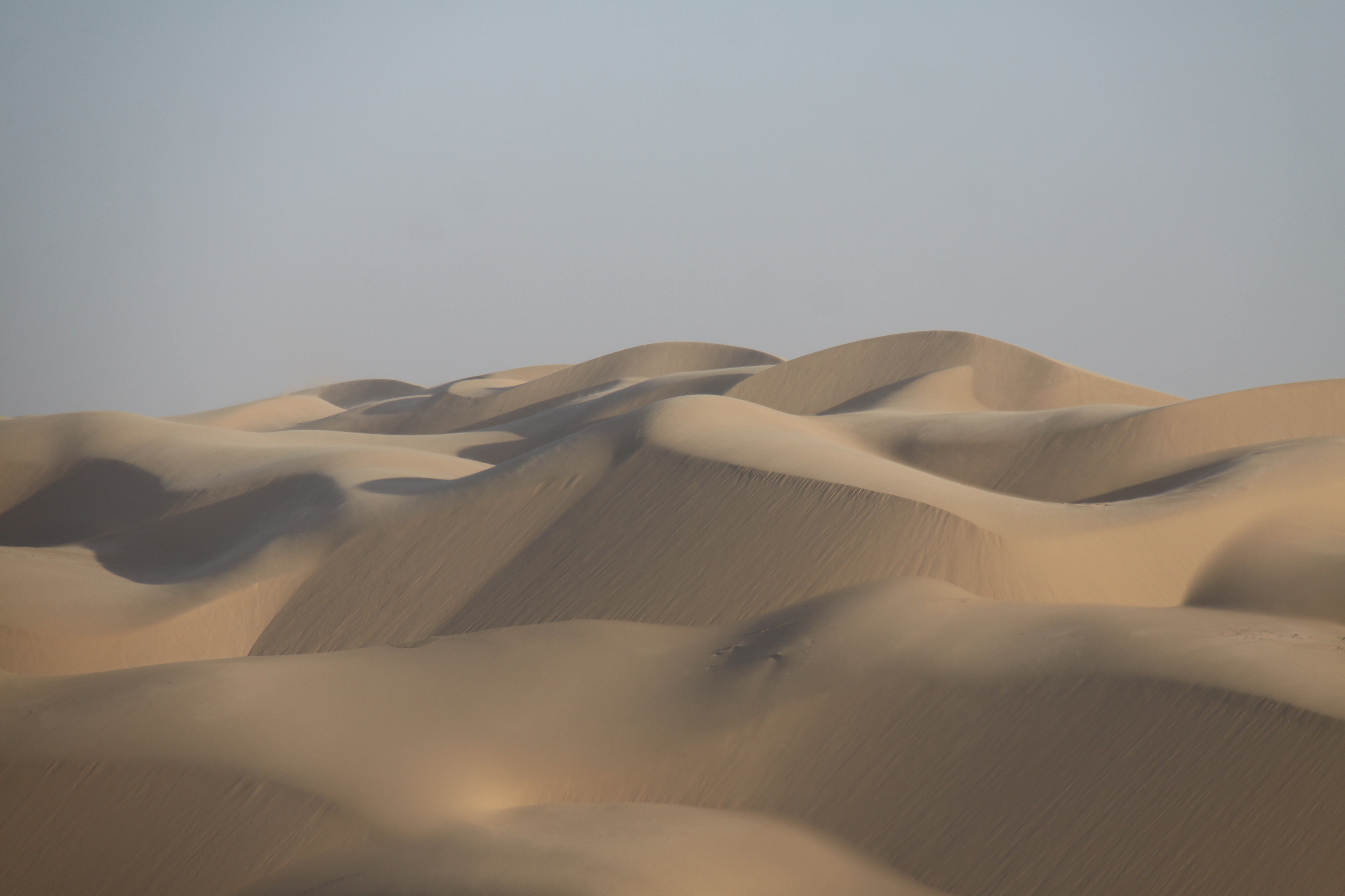 discesa tra le dune